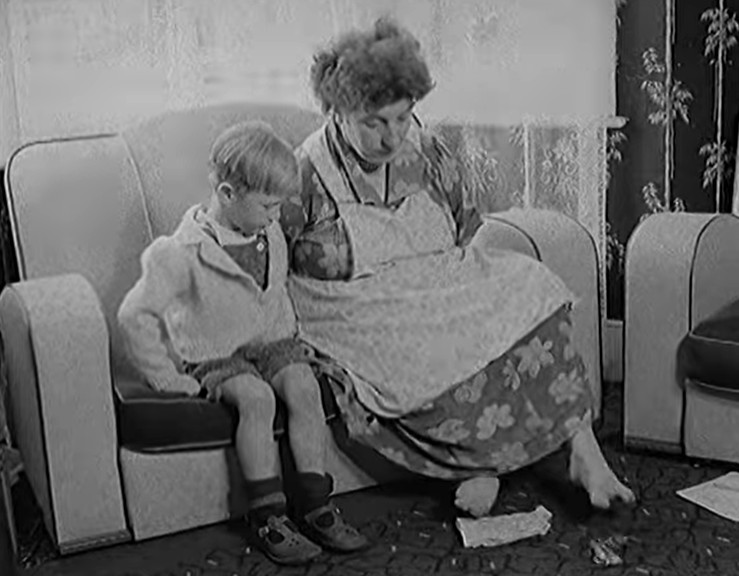 Bez ruku, sa sedmoro dece: Ono što je ova majka radila nogama ostavlja bez reči (VIDEO)