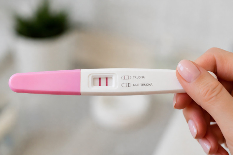 Koliko koštaju testovi za trudnoću u Srbiji? Cene koje treba da znate pre kupovine