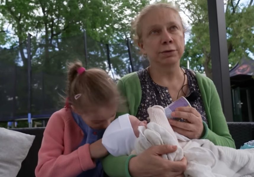 Aleksandra je rodila deseto dete u 66. godini: Njena priča šokira svet, evo kako danas živi i da li se kaje