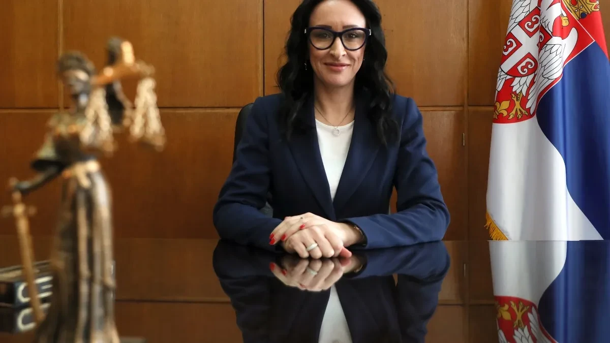 Ministarka Jelena Žarić Kovačević: Cilj zakona jačanje podrške porodici, ne promena definicije porodice