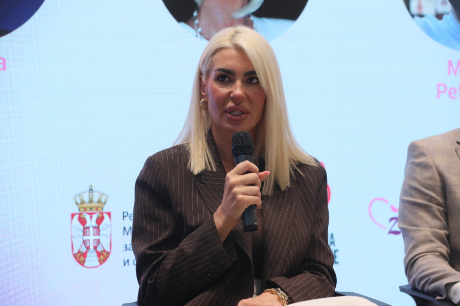 Rekli su da neće dugo živeti: Olivera Jovović o sinu sa spinalnom mišićnom atrofijom na konferenciji „Nijedna mama nije sama“