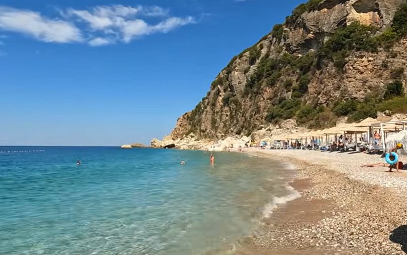 Letovanje sa decom krajem juna u Crnoj Gori? Mama pitala kakvo je more, odmah joj se javio jedan Đetić