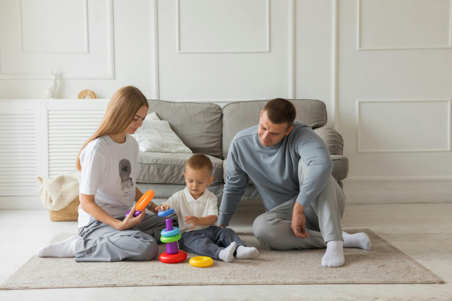 Konflikti oko vaspitanja dece: Šta kada se mama i tata ne slažu oko roditeljskih pravila?