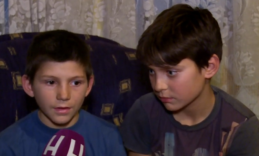 Majka ih je ostavila i otišla u Nemačku! Reči dvojice dečaka iz BiH slamaju srce: „Kad tata ode da radi, brat napravi nešto da jedemo“
