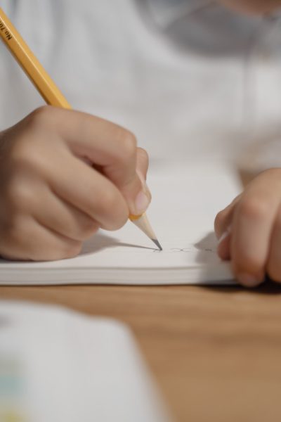 Zašto dete treba da vodi dnevnik? Navika koja podstiče razvoj i samopouzdanje