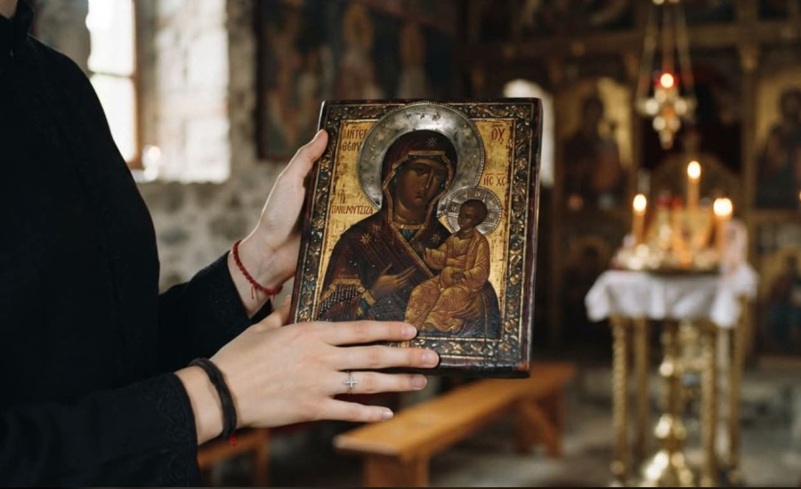Emotivna ispovest majke: Kako nam je molitva Bogorodici Trojeručici donela najveće čudo u život