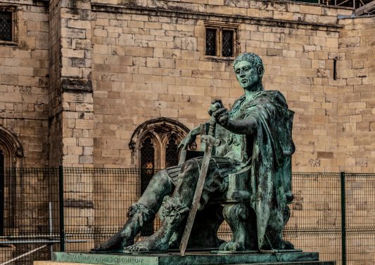 Moćno ime carskog porekla koje sve više roditelja bira za svoje sinove