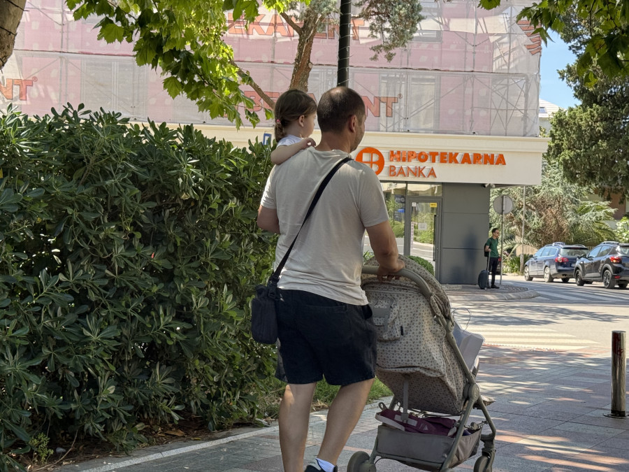 Samo 300 očeva koristi pravo odustva zbog bebe