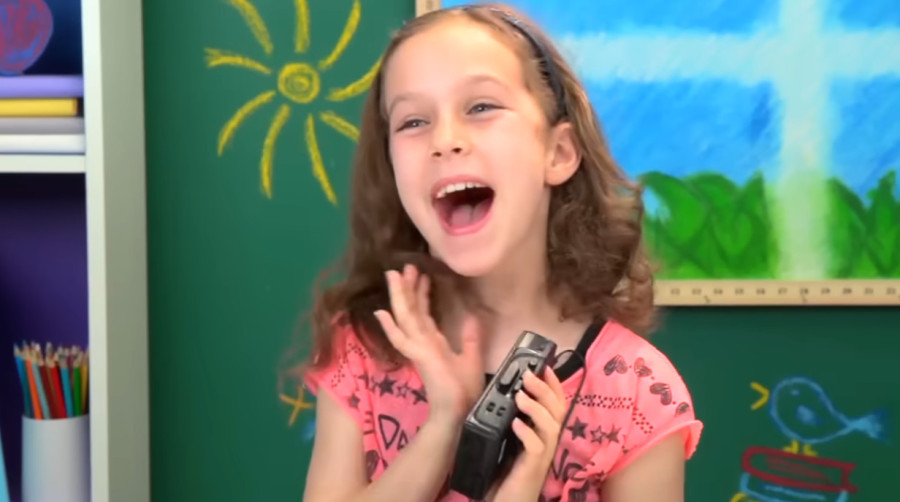 Dali su današnjoj deci vokmen i kasetu: Ono bez čega mi nismo mogli njima je bilo kao „Rubikova kocka“