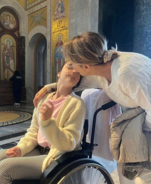 Unuka naše pevačice rođena sa 700 grama: Lekari joj davali samo 1 odsto da živi, danas ima 13 godina
