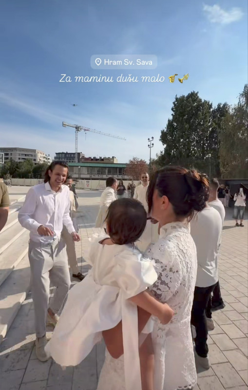 Američki milioner oženio srpsku influenserku, pa ćerku krstili u Hramu Svetog Save