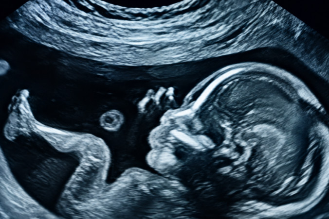 Da li beba u stomaku zaista oseća kada je mama tužna, srećna ili uplašena? Evo šta se zapravo dešava