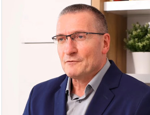 Kako sprečiti česte virusne infekcije kod dece? Pedijatar Vukomanović objasnio šta je najvažnije pred sezonu virusa