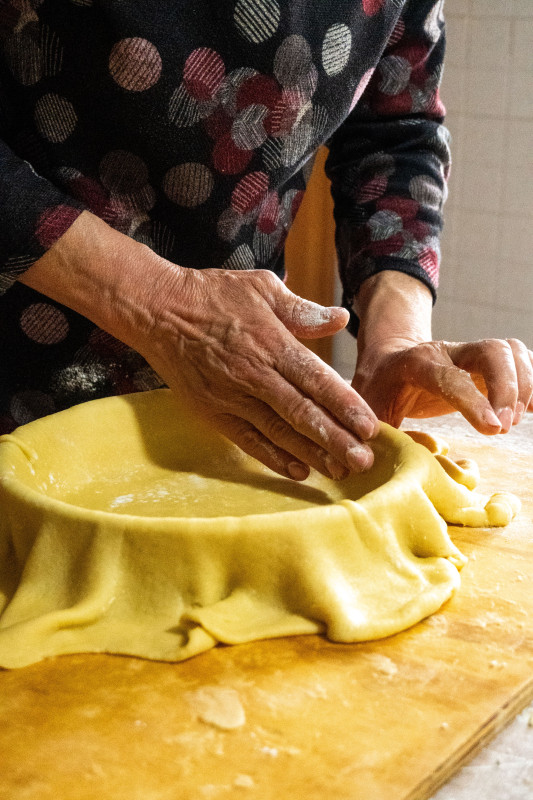 Kad deca spavaju kod bake, najviše se raduju doručku: Moja mama im spremi zeljanicu od koje zamiriše cela kuća