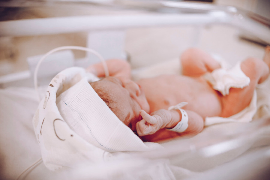 „Bacio mi je novac za abortus u lice, a roditelji su me se odrekli“: Bolna ispovest Beograđanke koja je ostavila svoju bebu na rođenju