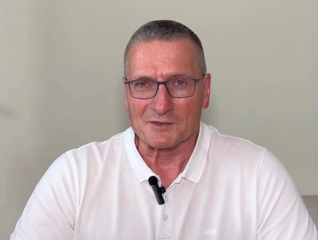 „Veliki broj dece završi u bolnici“: Dr Vukomanović upozorio na virus koji izaziva jak proliv i povraćanje