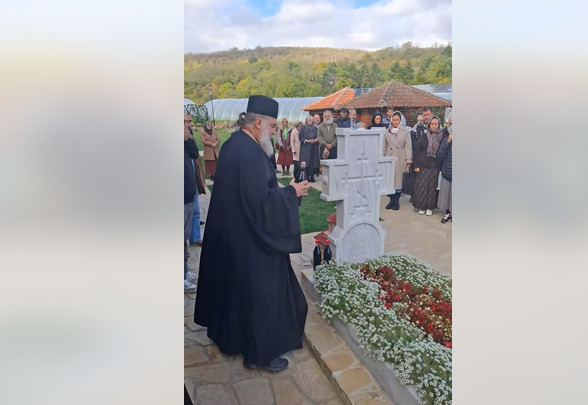 U subotu su Miholjske zadušnice: Evo šta treba uraditi ako ne možete da odete na grob svojih najmilijih